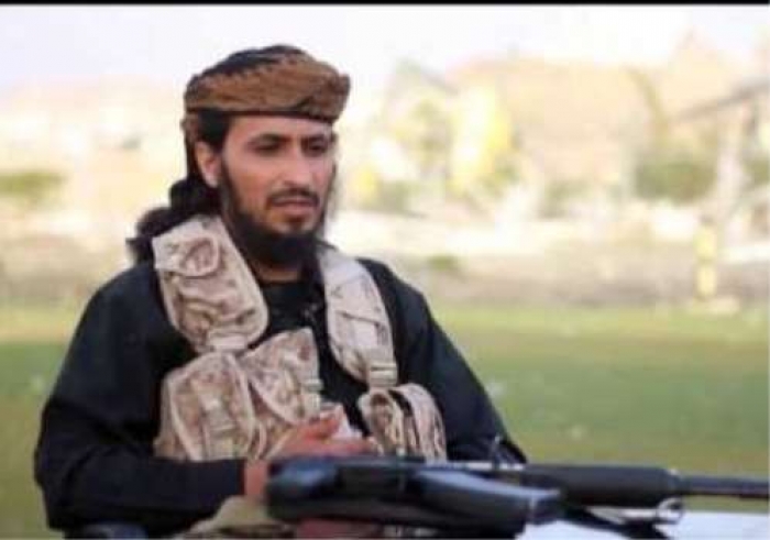 اجتماع طارئ لقبائل لقموش بمنزل القيادي بالمقاومة عدنان زُريق بعدن على خلفيه الهجوم المسلح على منزل زريق