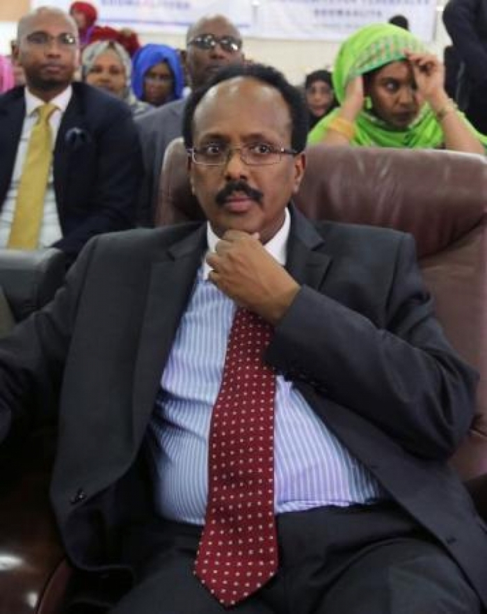 الصومال تنصب رئيسها الجديد ( الاسم والصورة)
