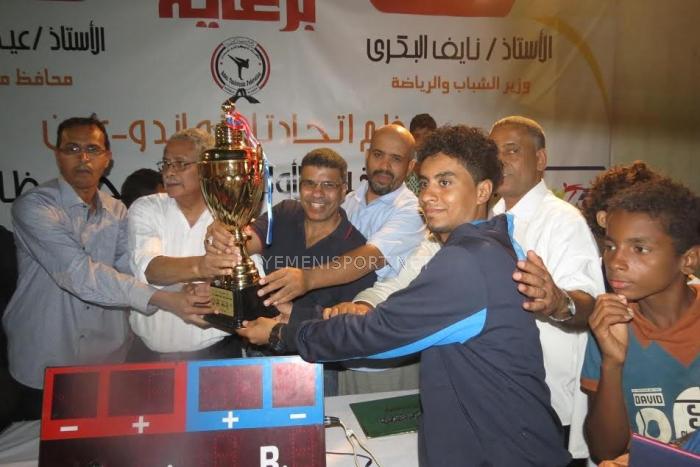 شمسان ثانيا ومنتخب عدن ثالثا : سمعون حضرموت يلتهم ذهب بطولة النخبة الاولى للتايكواندو لأندية المحافظات..