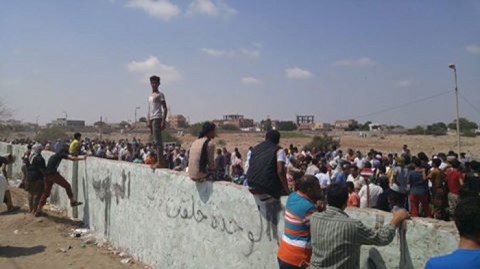 تشيع جماهيري كبير للقيادي في الثورة الشعبية محمد الشعبي