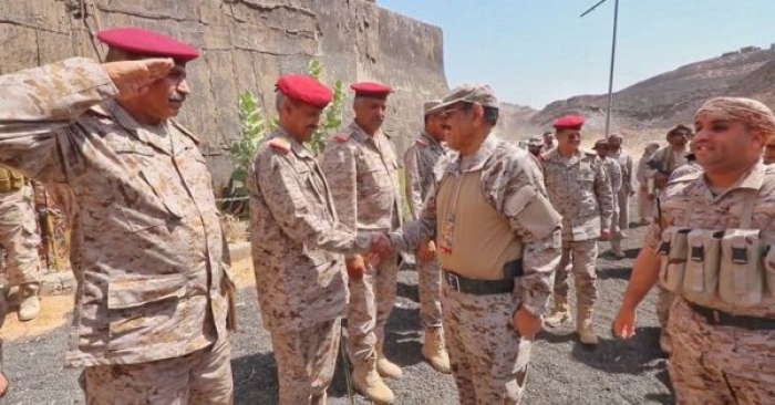 نائب الرئيس يصل مأرب ويعقد لقاء هاما برئيس الأركان ومحافظ مأرب وقائد قوات التحالف