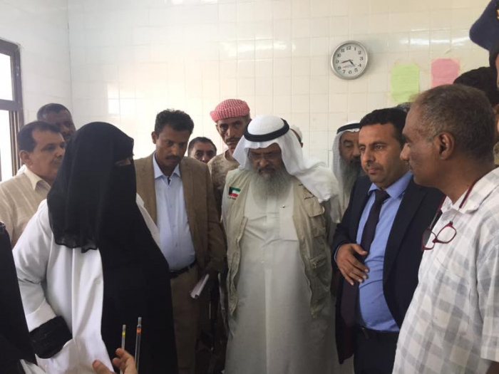 في أول زيارة لوفد خليجي رفيع المستوى للمحافظة  : رئيس اللجنة الصحية الكويتية يزور عدد من المرافق الصحية في أبين