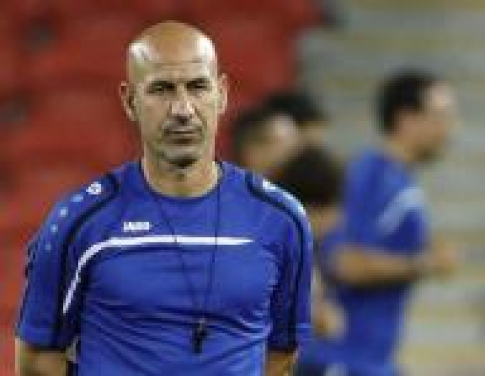 اقالة شنيشل مدرب العراق بعد الاخفاق في تصفيات كأس العالم