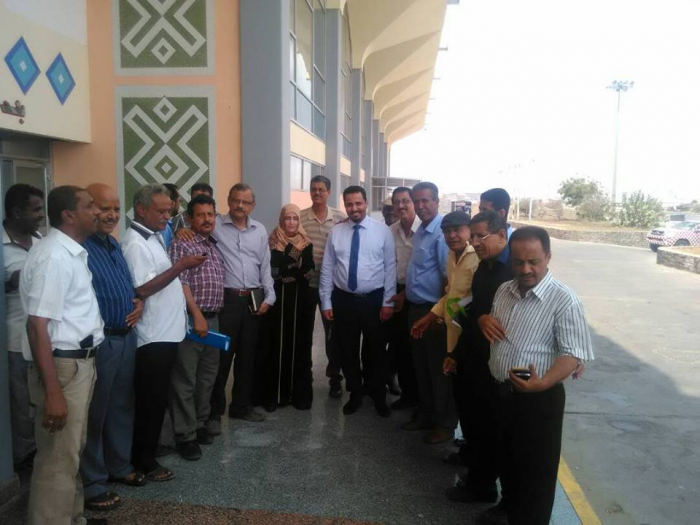 وزير النقل : نسعى لإحداث نقله في مطار عدن إلى مستوى مطارات الجوار