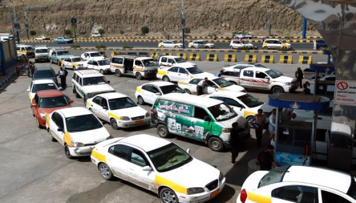 الحوثيون يفاجئون المواطنين بصنعاء برفع سعر البنزين والغاز المنزلي (السعر الجديد)