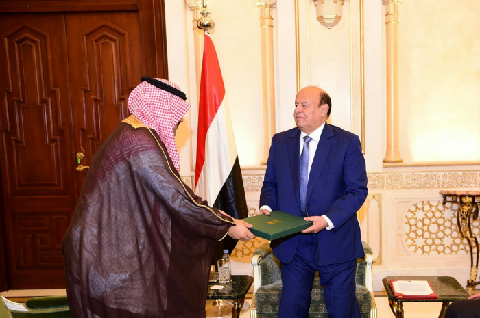 رئيس الجمهورية يتسلم رسالة من أخيه خادم الحرمين الشريفين