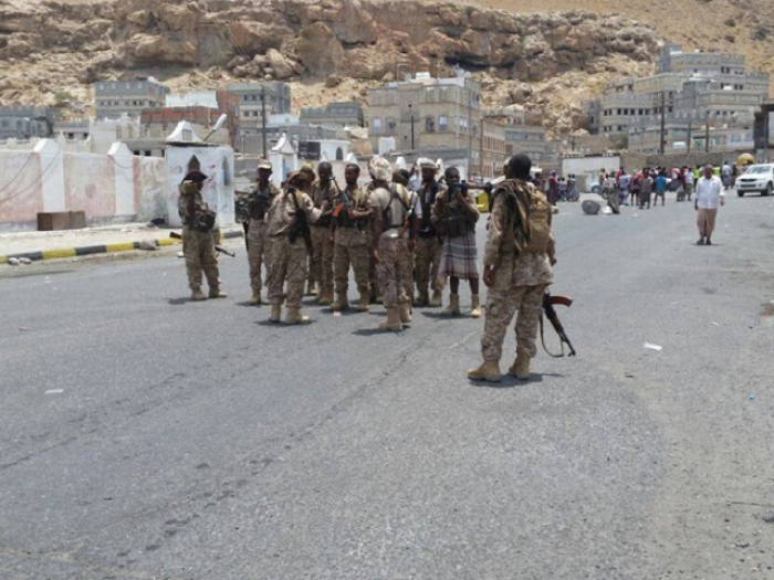 الجيش اليمني يحرر "دوعن" الحضرمية من إرهاب "القاعدة"(صورة )