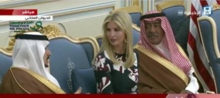 شاهد الفيديو.. مواطن سعودي يطلب من «الملك سلمان» التوسط له بالزواج من ابنة ترامب خلال وجودها بالرياض