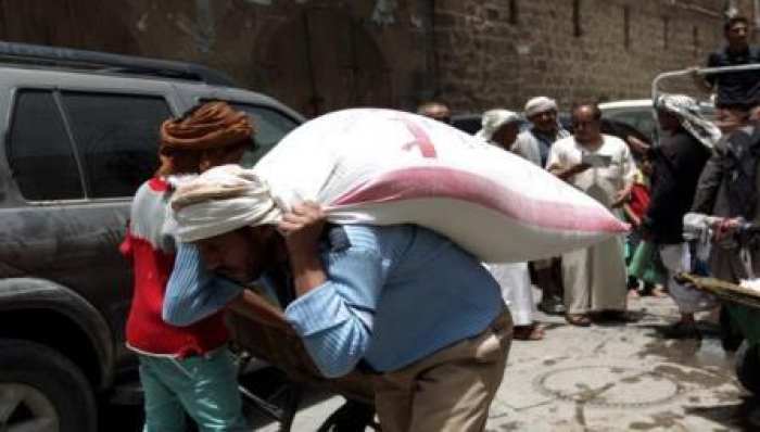 كيف نجحت ميليشيا الحوثي وصالح في إيصال 19 مليون يمني إلى حافّة الفقر والفاقة خلال عامين؟