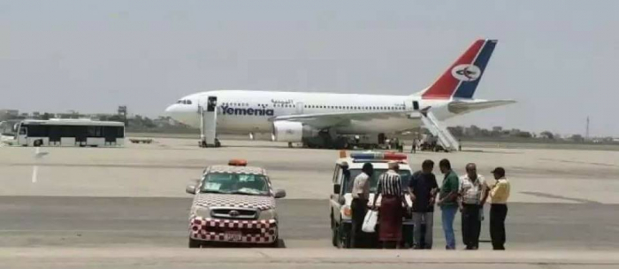 آلاف اليمنيون عالقون بعد تعطل طائرة الخطوط الحكومية