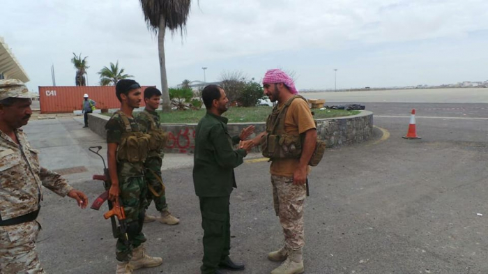 بالصــور : التفاصيل الكاملة لسيطرة قوات شلال شائع على مطار عدن الدولي