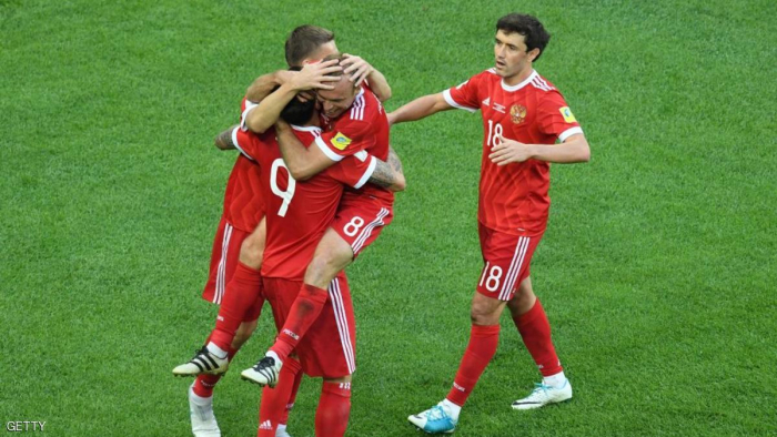 روسيا تفوز في افتتاح كأس القارات