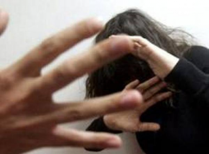 فتاة يمنية بمكة تقدم شكوى للشرطة : صديقتي غدرت بي استدرجتني ومكنت شقيقها من اغتصابي
