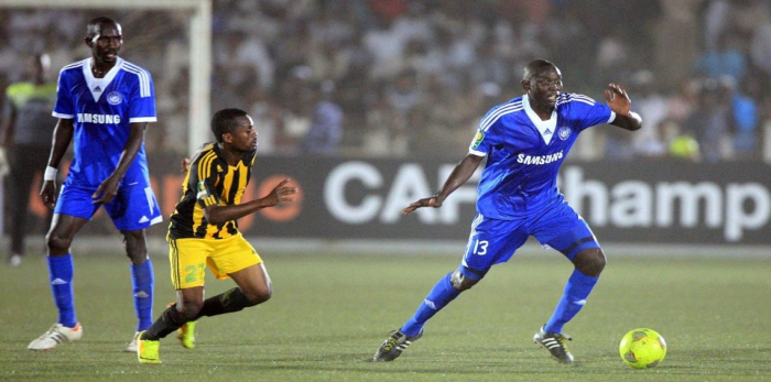 الفيفا يجمد نشاط الكرة السودانية