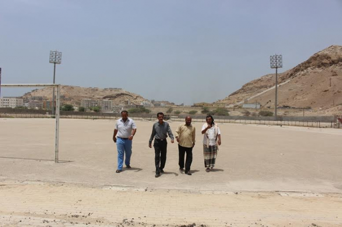 مسجدي والكلدي يتفقدان الأعمال المنجزة بمشروع تعشيب ملعب بارادم لكرة القدم