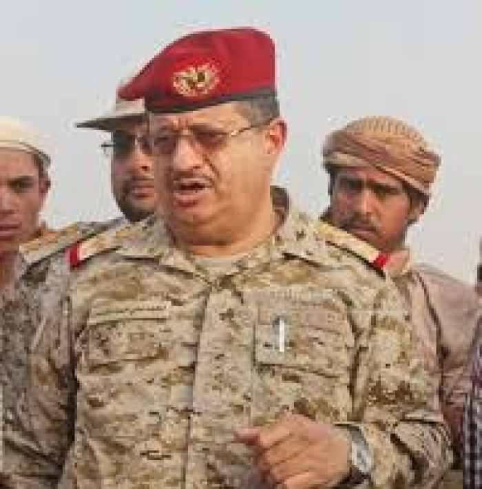 رئيس أركان هادي يعين " الثور الحوثي" في منصب رفيع بالجيش الوطني