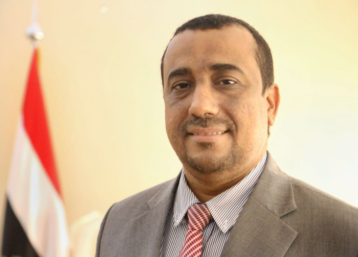 عاجل : الأمين العام لمجلس الوزراء يؤكد عودة الكهرباء الى عدن
