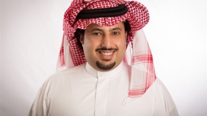 رئيس هيئة الرياضة السعودية يحتفل بالهلال على طريقته الخاصة ..