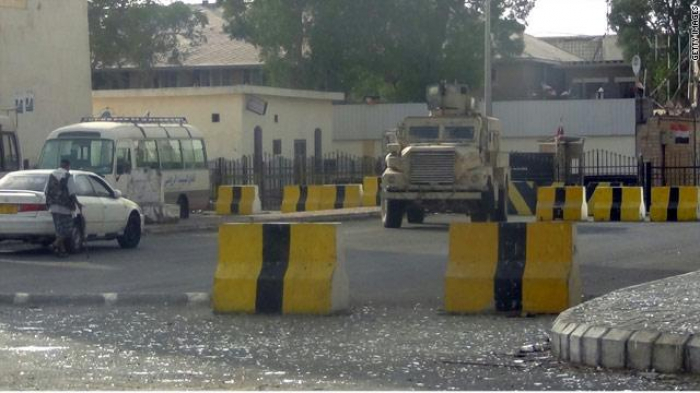 حصري : الحوثيون يفرجون عن عدد من عناصر تنظيم القاعدة في سجن الأمن السياسي بصنعاء