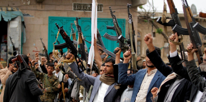 بهذه الخطوة وضعت مليشيا الحوثي حداً نهائياً لشراكتها مع «صالح» .. والأخير أصبح في حكم الميت سريرياً ..«تفاصيل خطيرة»