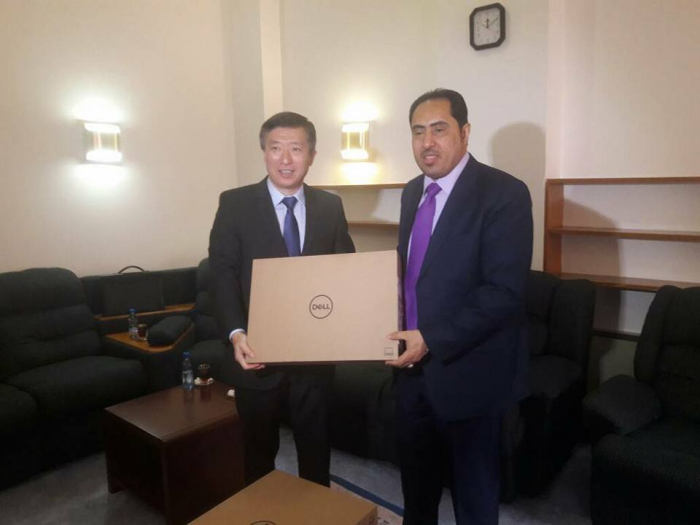 الوزير نايف البكري يبحث مع السفير الصيني العلاقات الرياضية بين البلدين