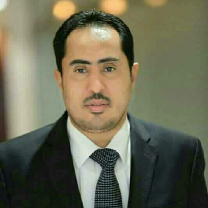 الوزير البكري يطمئن على بعثة المنتخب الوطني للشباب لكرة القدم المتجهة الى الدمام..