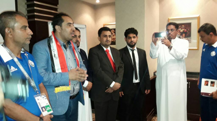 الوزير البكري يحفز منتخب اليمن بالريال السعودي قبل مواجهة تركمانستان