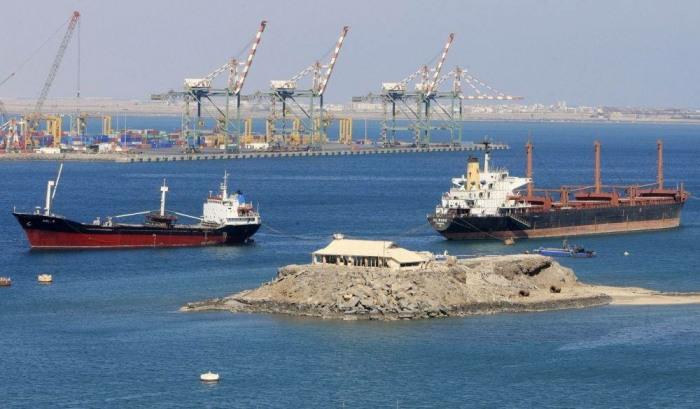 الأمم المتحدة تطالب السفن في ميناءين يمنيين بالمغادرة «فورًا»
