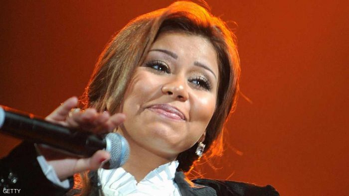 وقف شيرين عن الغناء بسبب "الإساءة لمصر"