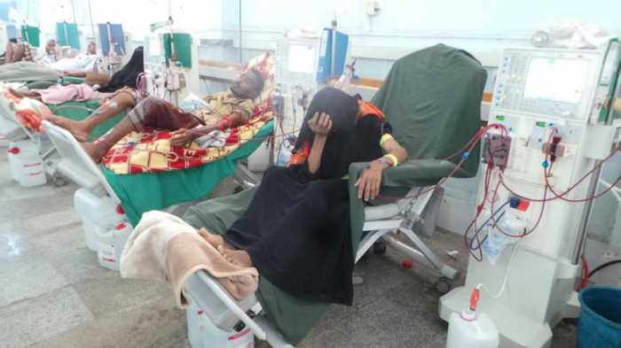 حصار الميليشيات الإنقلابية يُهدد حياة 400 مريض بالفشل الكلوي في تعز