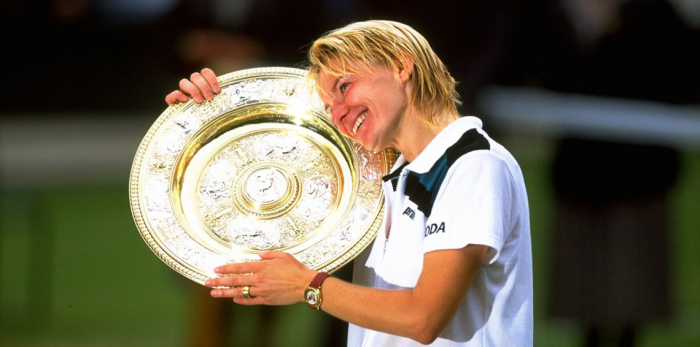 وفاة لاعبة التنس التشيكية المعتزلة يانا نوفوتنا عن 49 عامًا