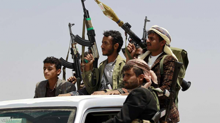 صالح والحوثي يحشدان في صنعاء بعد اشتباكات دامية بينهما