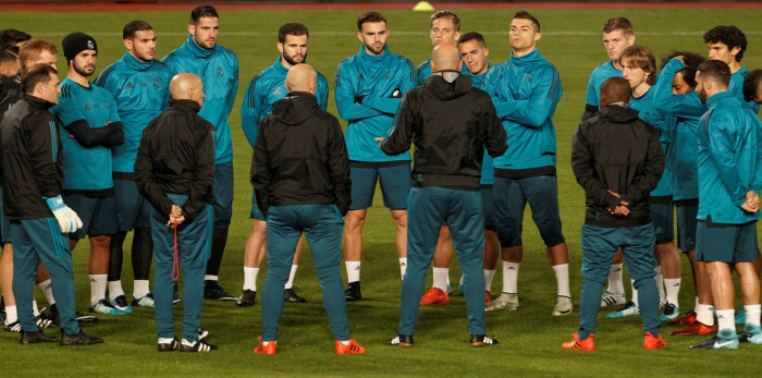 إدارة ريال مدريد تجدد الثقة في زيدان ورونالدو