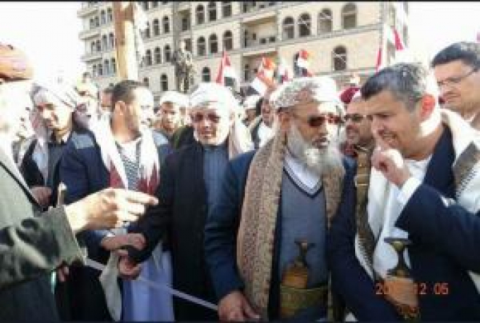 شاهد بالصورة:أول من خان صالح من أقرب مقربيه وشارك في الاحتفال بمقتله