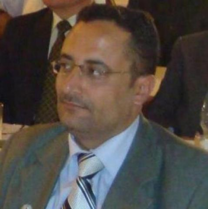وزير بحكومة الشرعية يعلن وصول (بطل جمهوري أذاق الحوثيين العلقم بصنعاء) الى مأرب