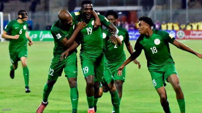 الفيفا يعاقب نيجيريا بسبب مباراة الجزائر