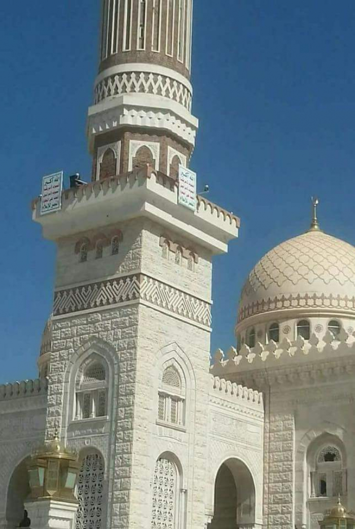 هذا ما فعلته مليشيا الحوثي بمسجد «الصالح» .. وأثار غضب المؤتمريين ..«صورة وتفاصيل»