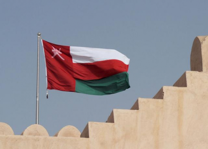 سلطنة عُمان تتخذ موقف رسمي من اطلاق الحوثيين باليستي على الرياض