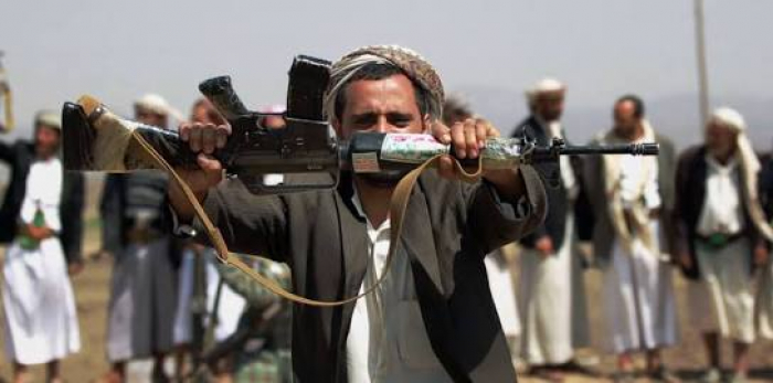 مواجهات بالأسلحة الرشاشة بين رجال القبائل والحوثيين في مديرية همدان والمليشيا تختطف 6 مشائخ