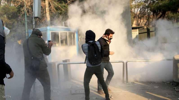 إيران.. قتيلان غربي البلاد والنظام يلجأ إلى "قصة العملاء"