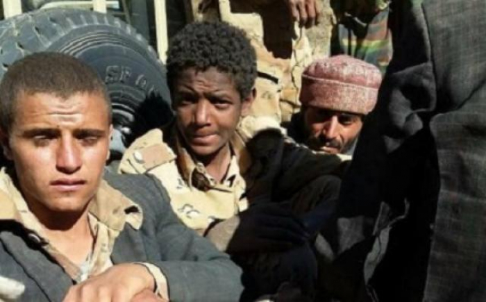 حوثيون يسلمون أنفسهم لقوات الجيش في ناطع و40 جثة للمليشيات لاتزال مرمية في شعاب عقبة مالح بالبيضاء