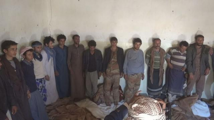 30 حوثي من مديرية واحدة في محافظة ذمار يقعون أسرى في قبضة الجيش الوطني بمحافظة الجوف ( صورة )