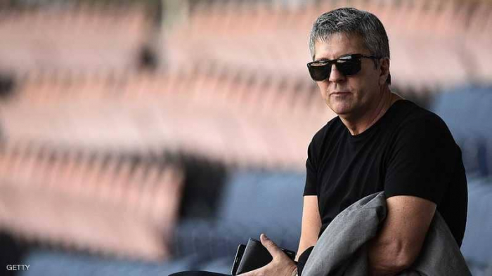 والد ميسي يفسر "البند الصادم" في عقد برشلونة