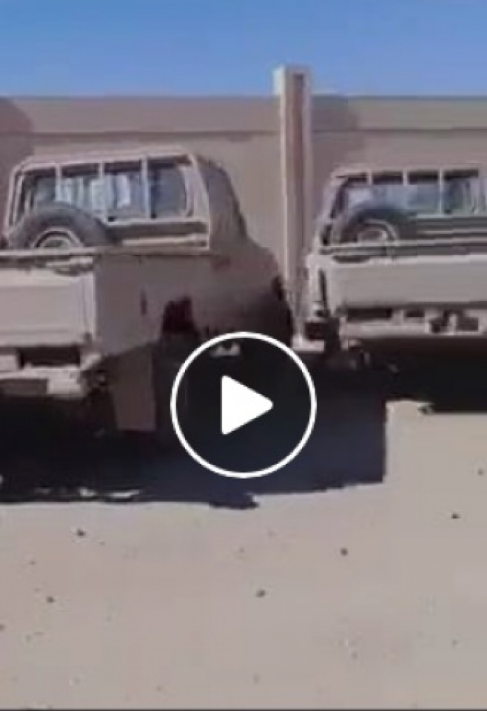 شاهد فيديو ينشر لاول مرة : المعسكر والسلاح الذي تجهزه الامارات لطارق عفاش نجل شقيق المخلوع "صالح" في عدن