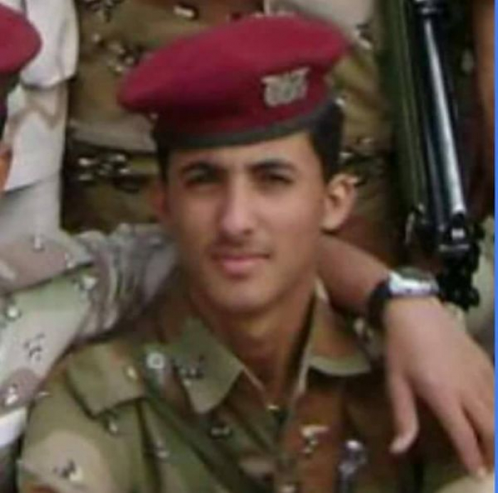 مقتل جندي بالجيش الوطني وإصابة ثلاثة آخرين برصاص قناص حوثي