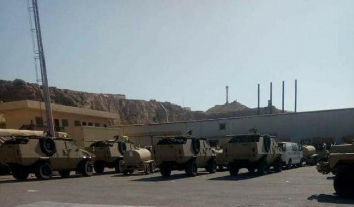 شاهد بالصور : قوات عسكرية سعودية ضخمة تصل محافظة المهرة