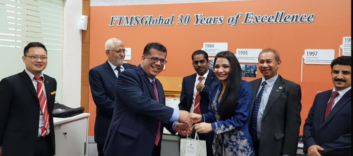 توقيع اتفاقية تعاون بين الملحقية الثقافية في ماليزيا و كلية FTSM Global الماليزية