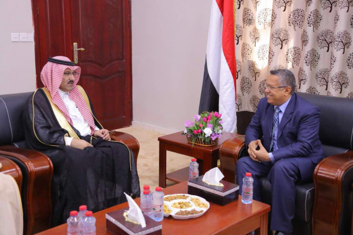 تفاصيل لما حدث في لقاءات السفير السعودي بمسؤولين يمنيين في عدن