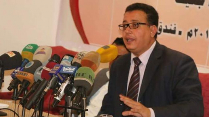محامي المخلوع صالح: جماعة الحوثي لم يعد معها إلا سلاح دون رجال
