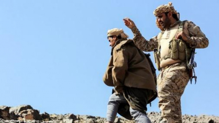 الجيش اليمني ينتزع ألغام الحوثي ويفكك صواريخه في البقع
